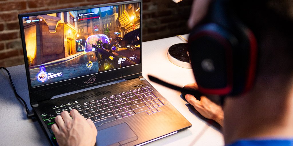 Gaming Laptop VS Desktop: How to Decide What’s Better for You?