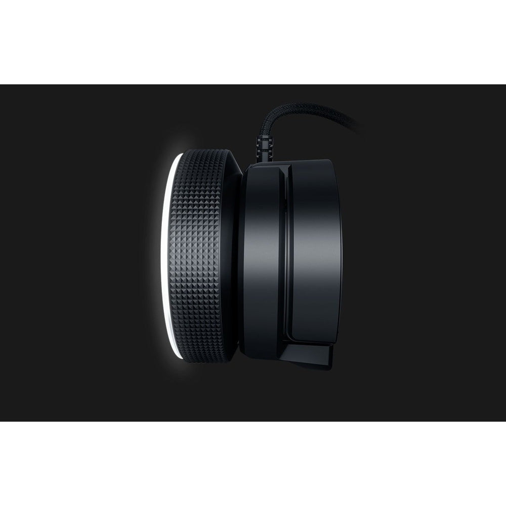 Razer Kiyo - Ring Light Equipped Broadcasting Camera - FRML Packaging